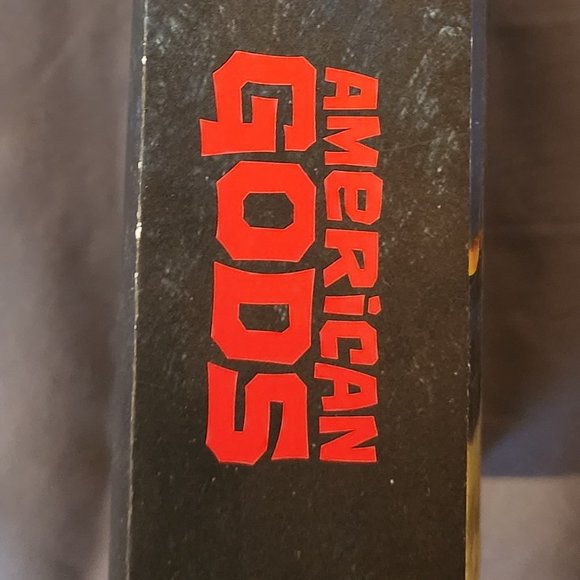 Neil Gaiman "American Gods" Paperback - Picture 5 of 7